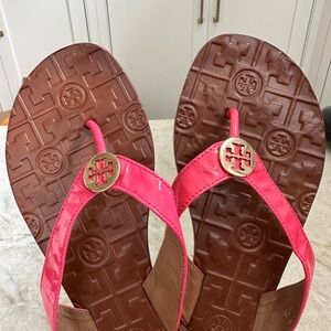 Tory Burch Thora pink patent leather sandals